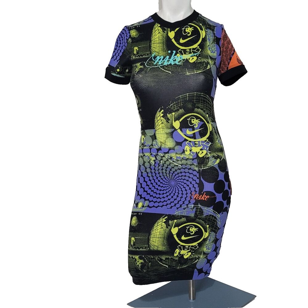Nike XS dress Sportswear Essential Rave graphic print compression sheath bodycon
